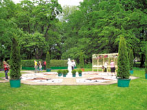 Фрагмент сада Елизаветинской эпохи, ООО «Сакура»